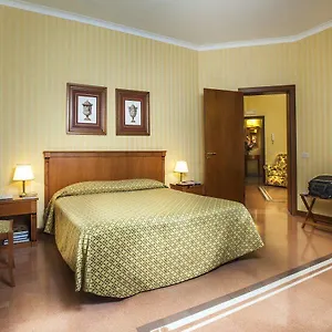 Residenza D'aragona מלון